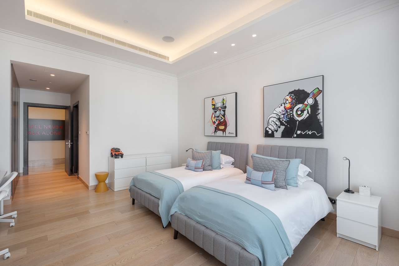 The 118 - Full Floor Apartment 