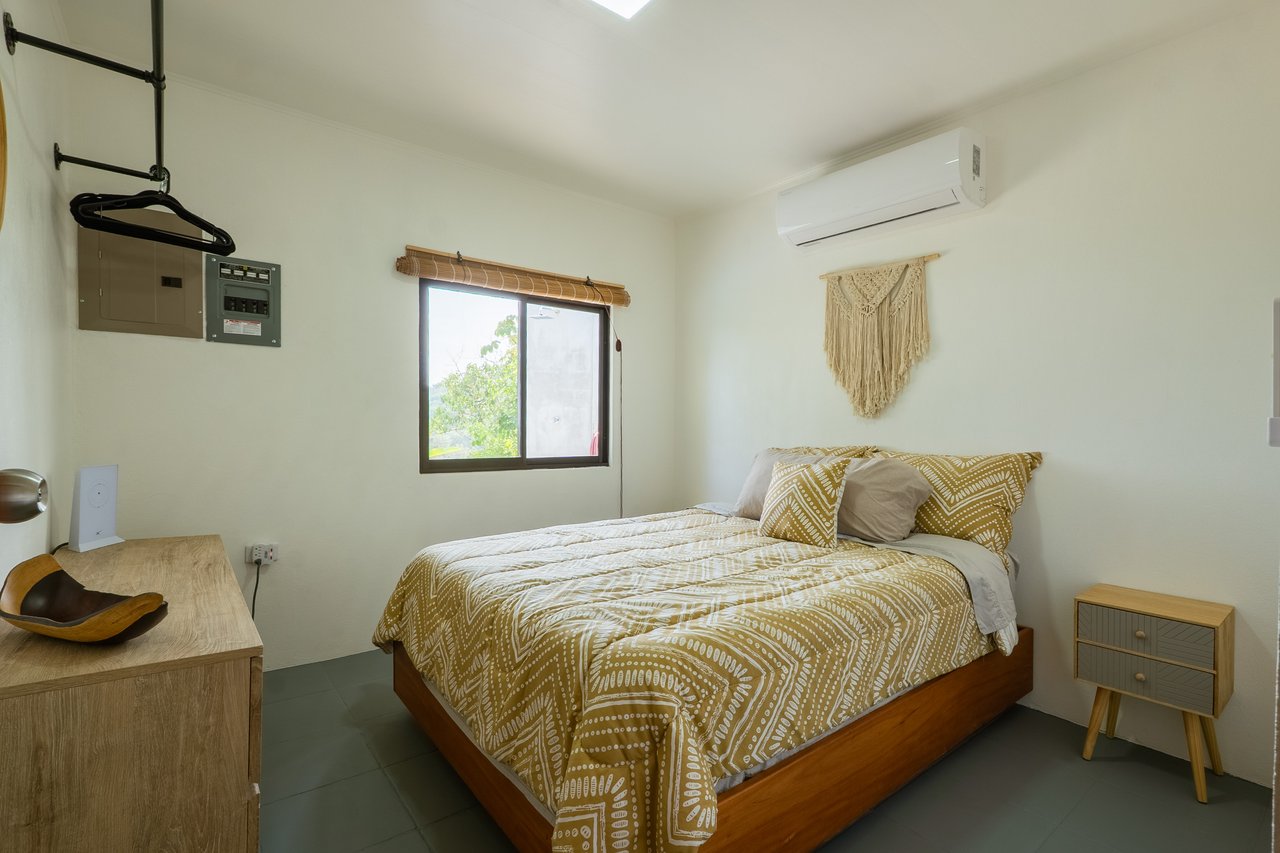 Ocean Peek Paradise Villa - 3 Bed - 1 Bath With a Pool in Hatillo