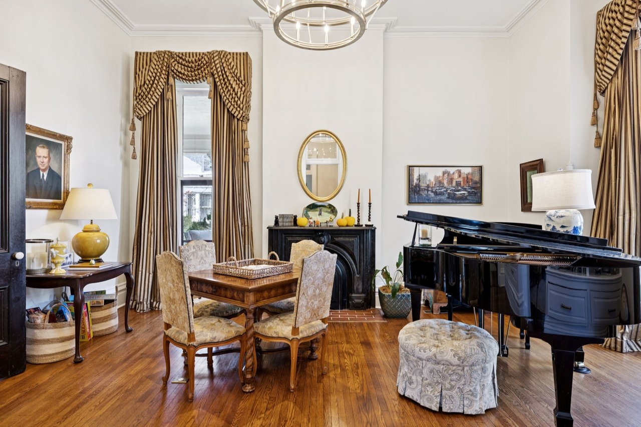 214 3rd Ave S