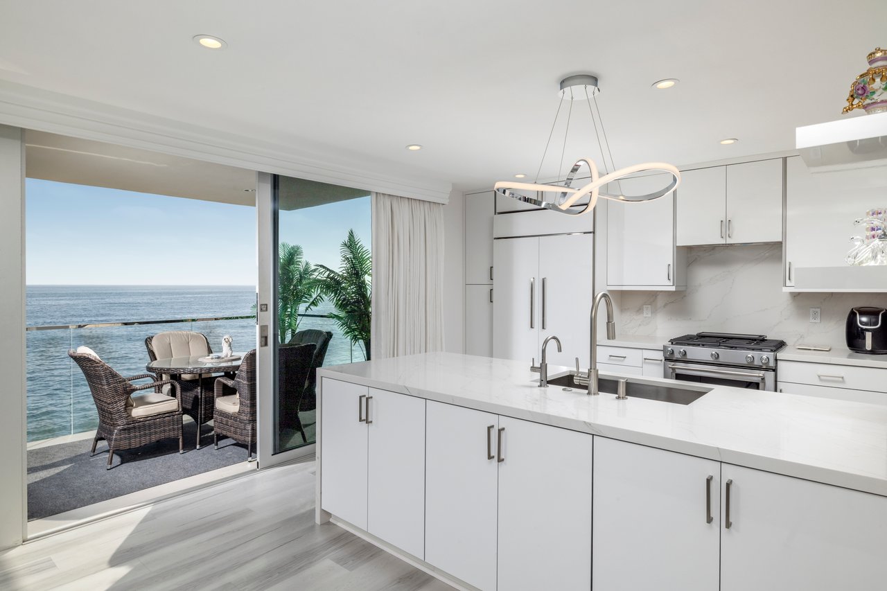 1585 S Coast # 31