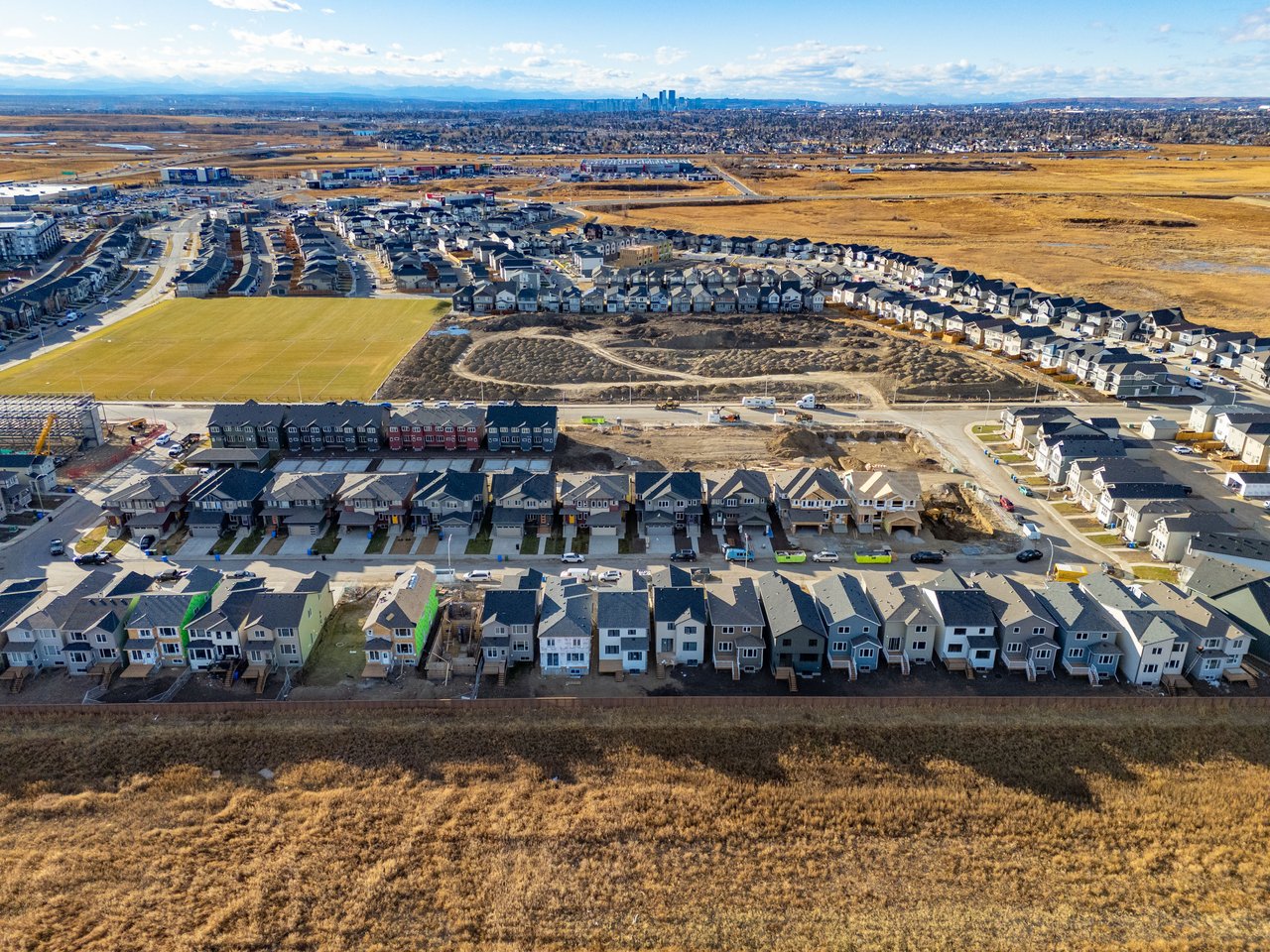 155 Belvedere Crescent SE