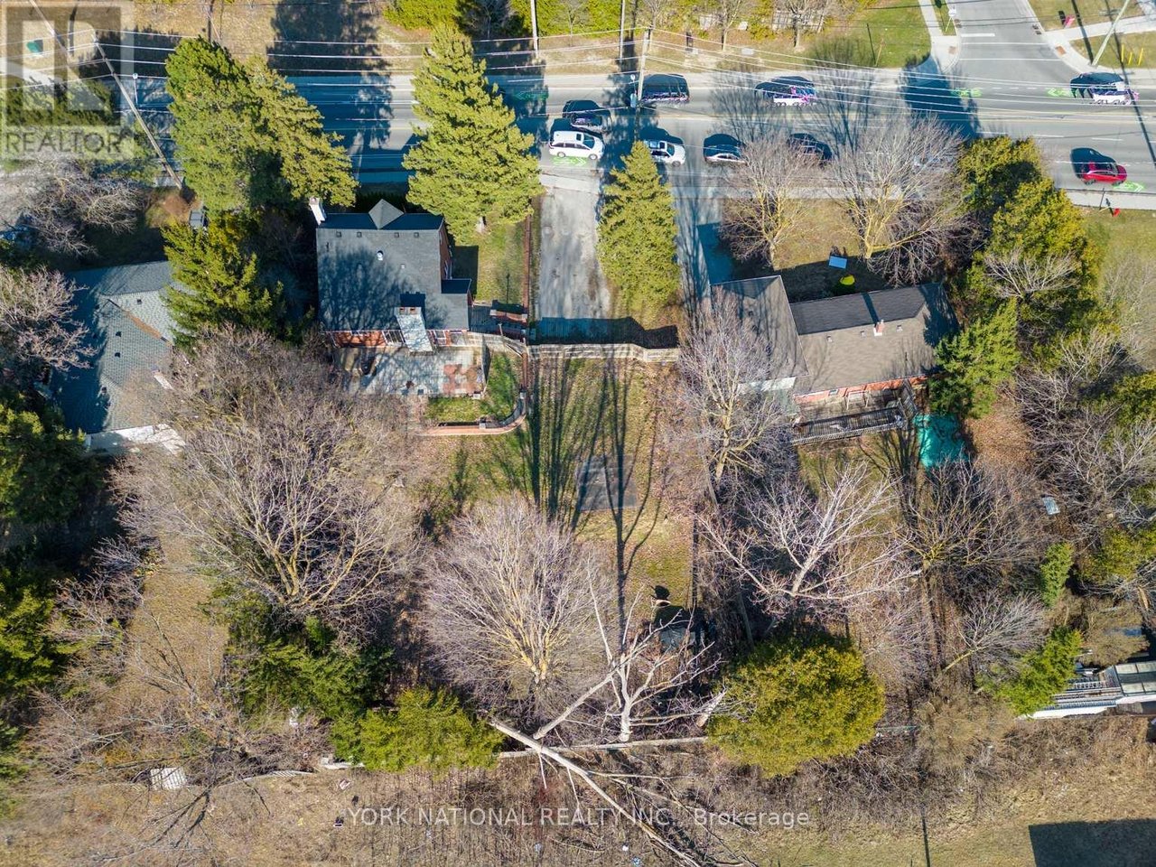 16756 & 16764 Bayview Ave