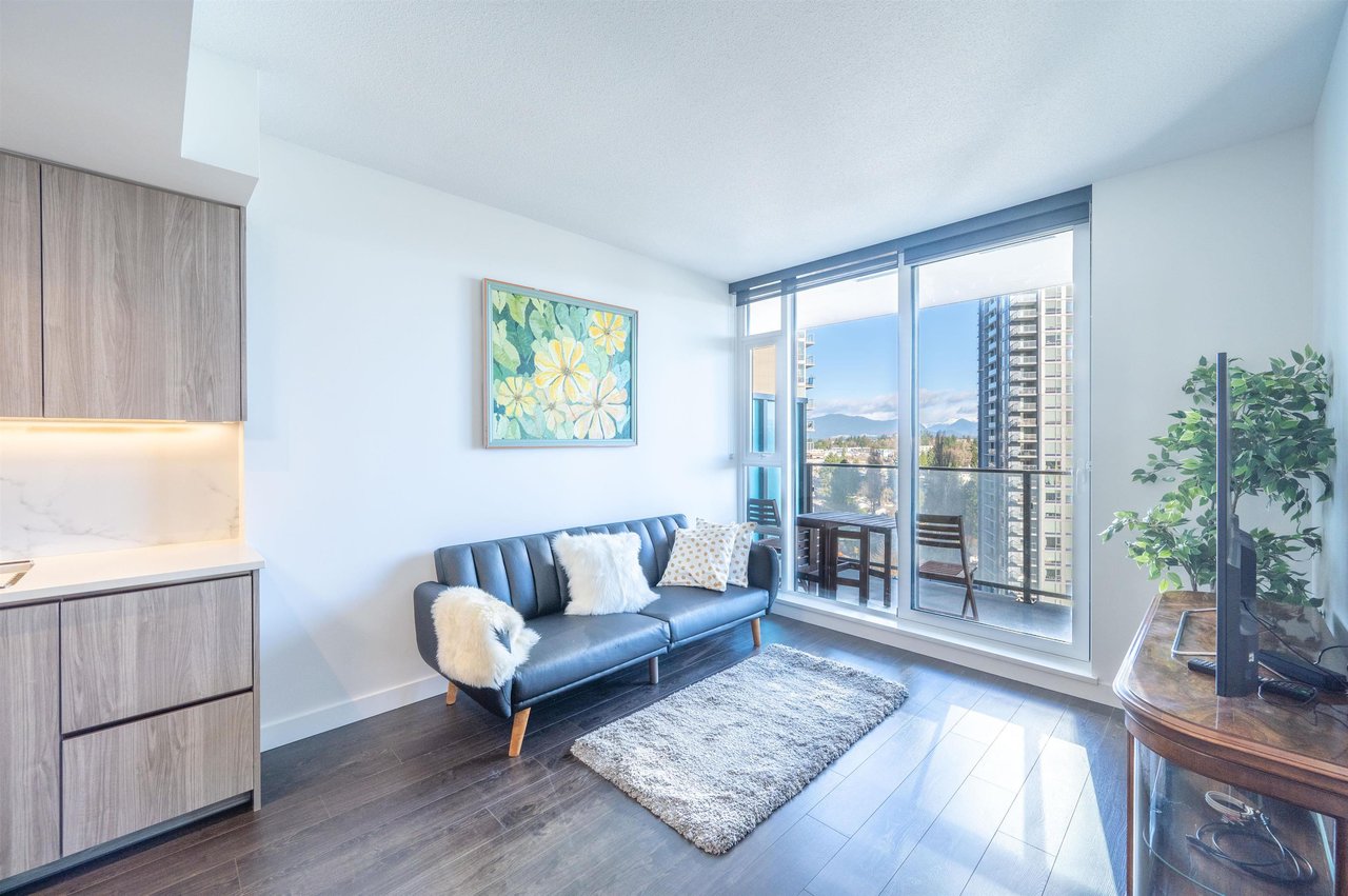 1206-9887 Whalley Blvd