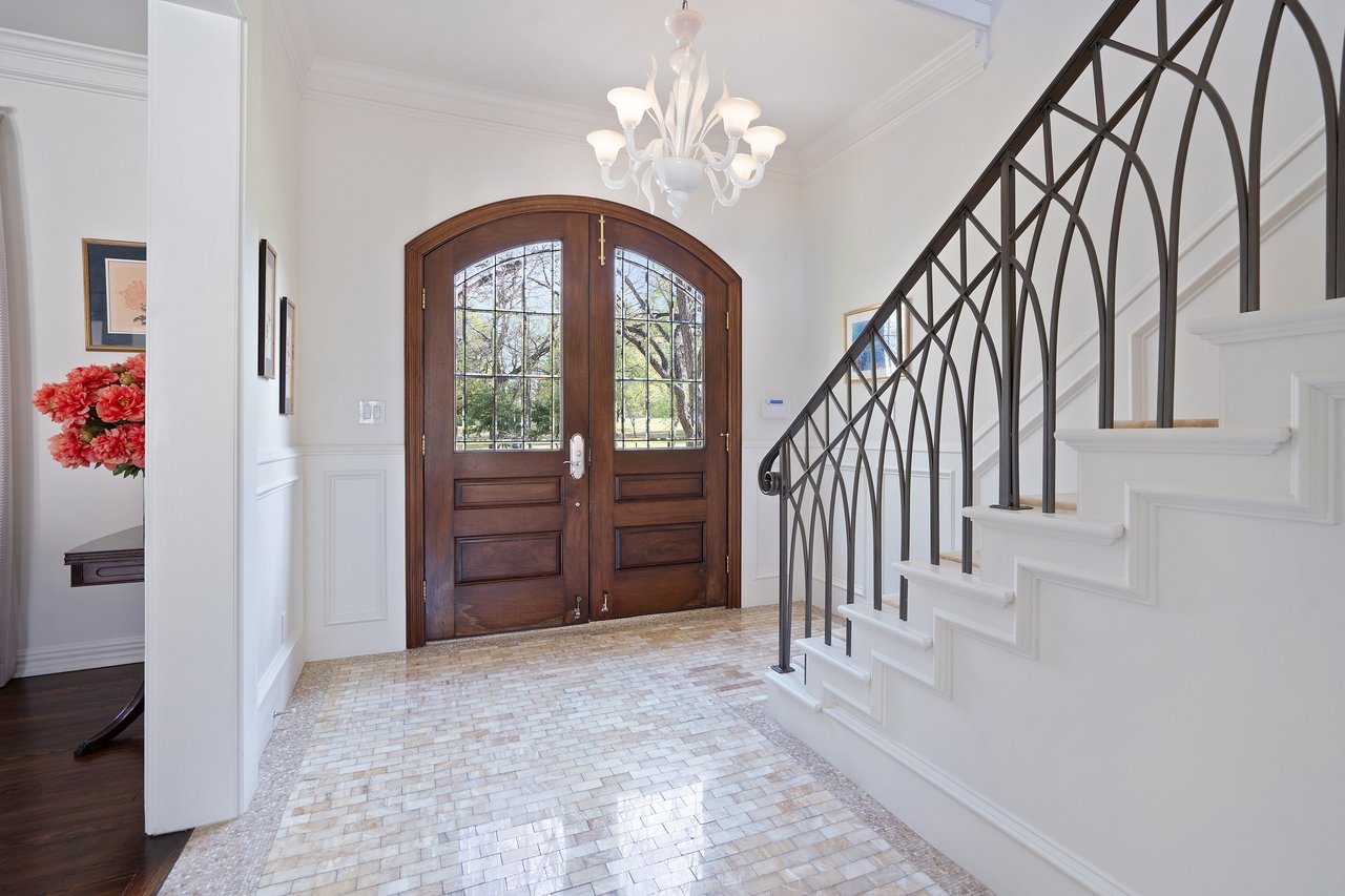 Island Wood Luxury