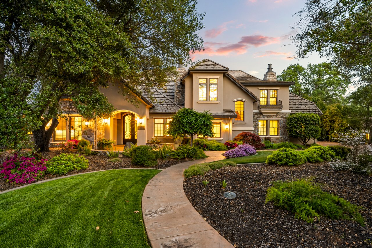 3019 Courbet Way