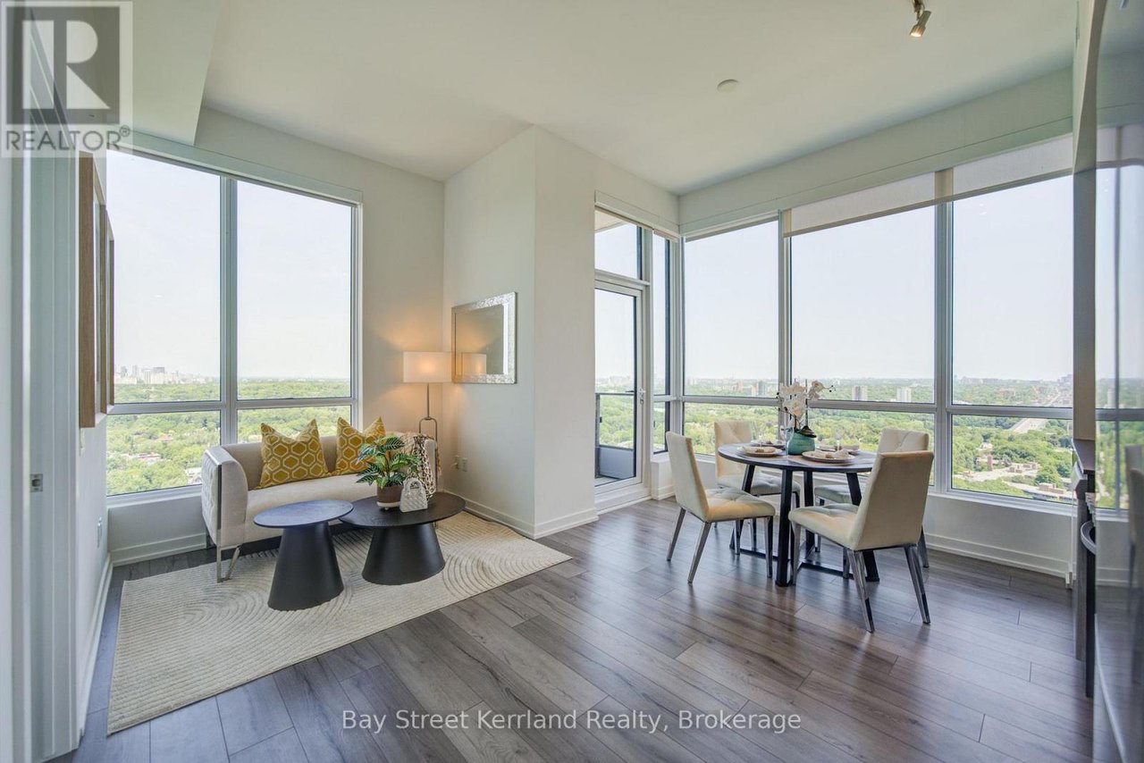 395 Bloor St E #2808