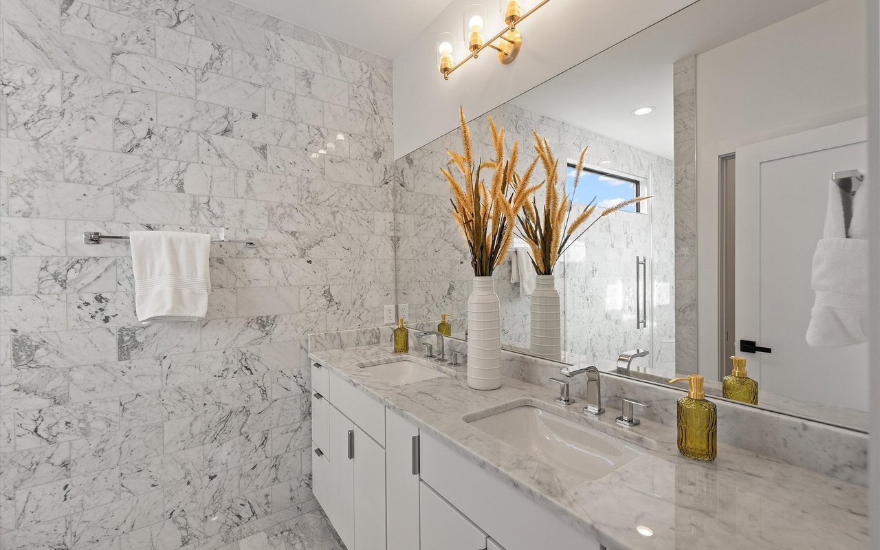 813 N Roxboro Street