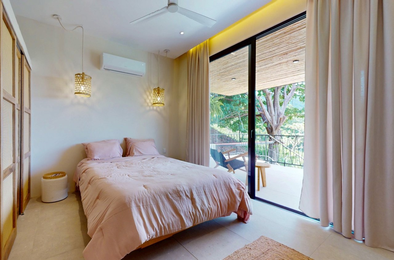 New Modern Ojochal Home with Pool, Office & Mountain Views 24/7 Security