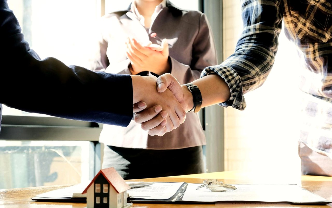 The Benefits of Working with a Local Real Estate Expert