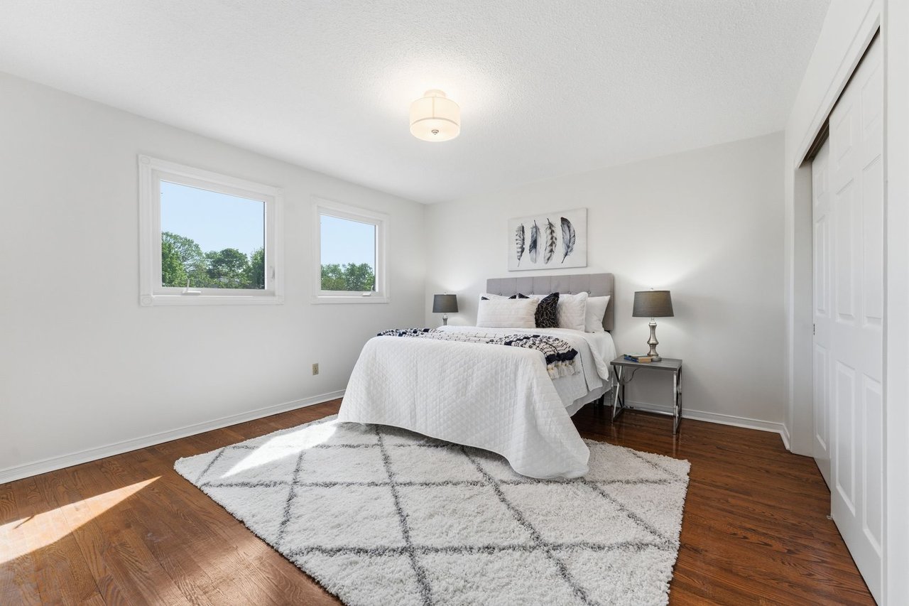 5211 Micmac Cres