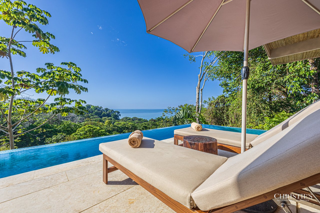 Luxury Hotel Boutique with Ocean Views | Walking distance to the beach | 13.2 Acres