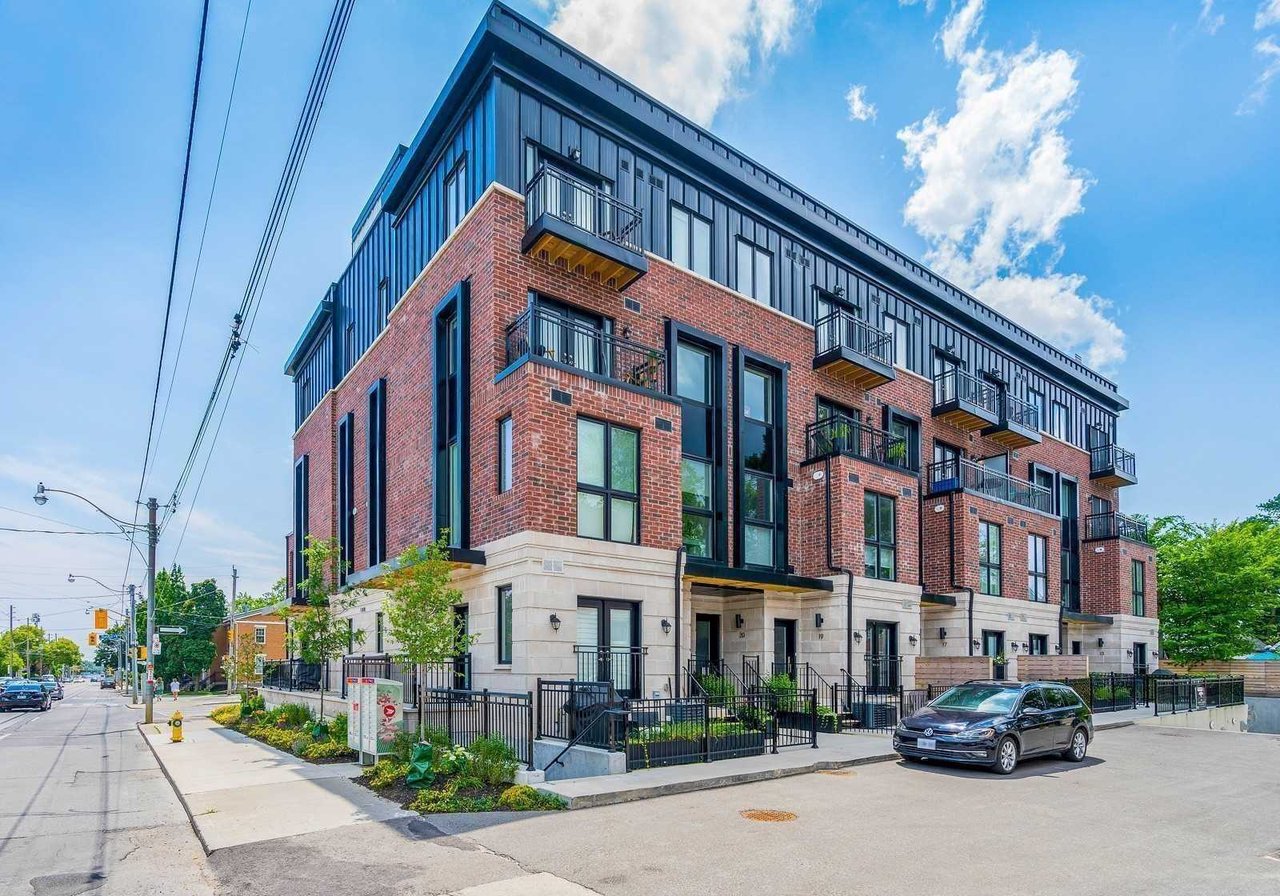 100 Coxwell Ave, Townhouse 3