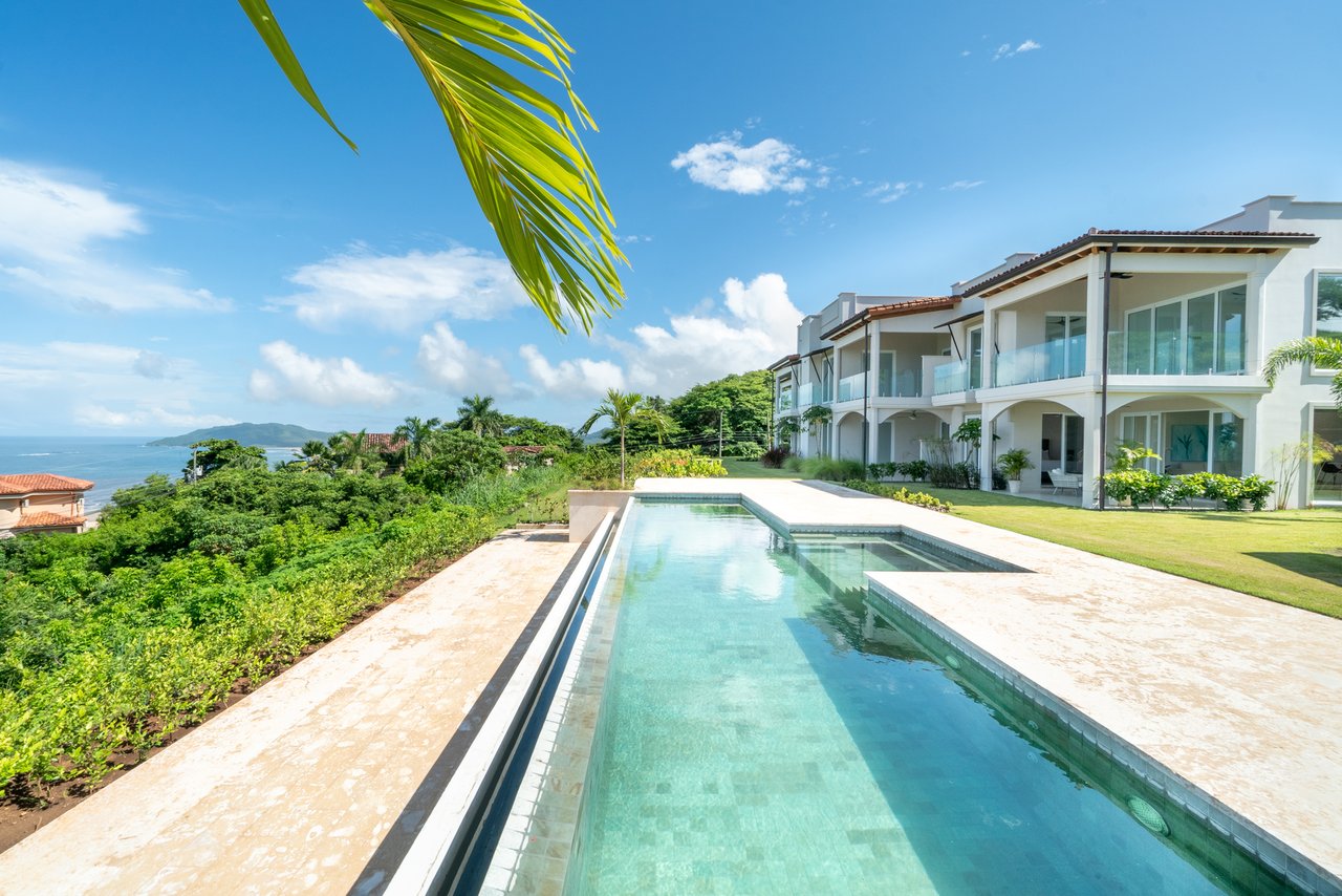 Panoramic Ocean Sunset Condo, Tamarindo, Guanacaste