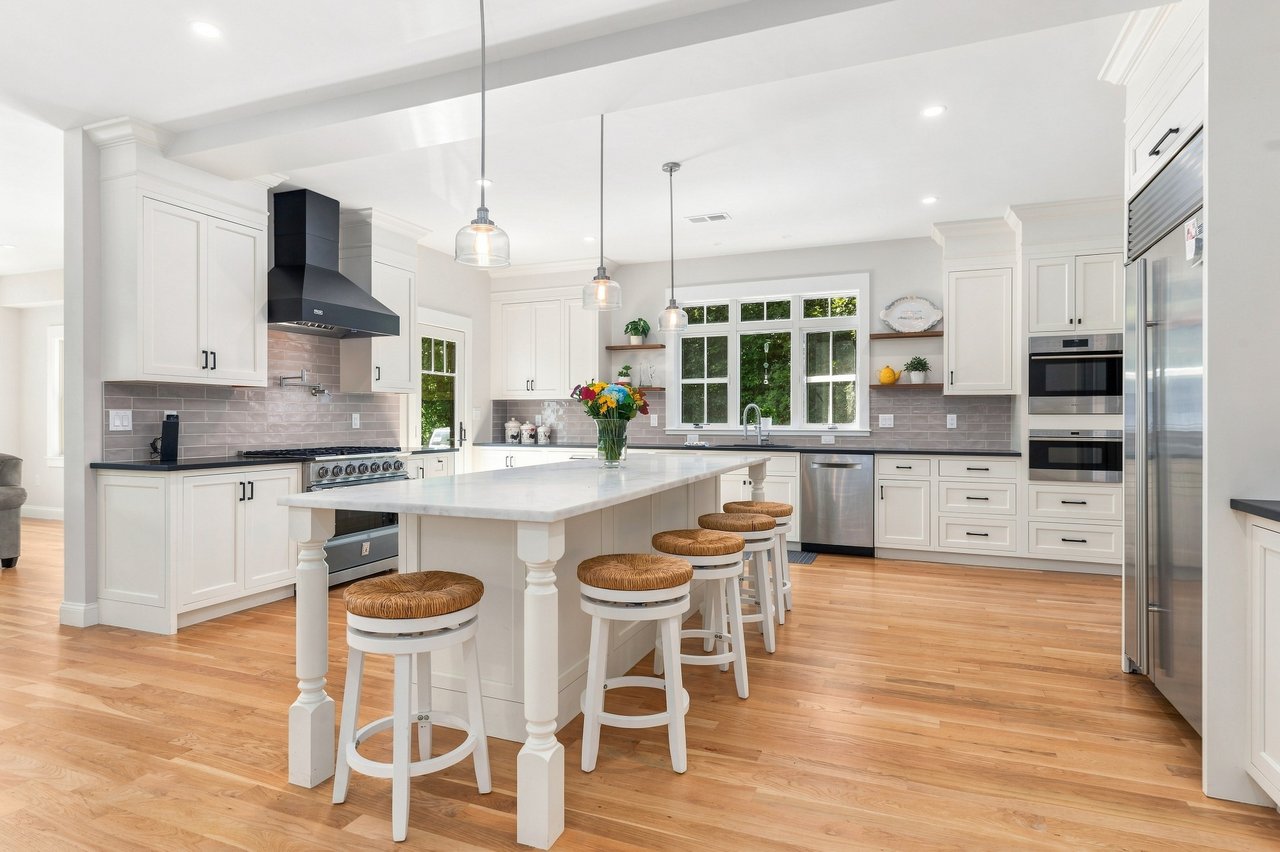 A Reimagined Turn-of-the-Century Carriage House in Cohasset, MA