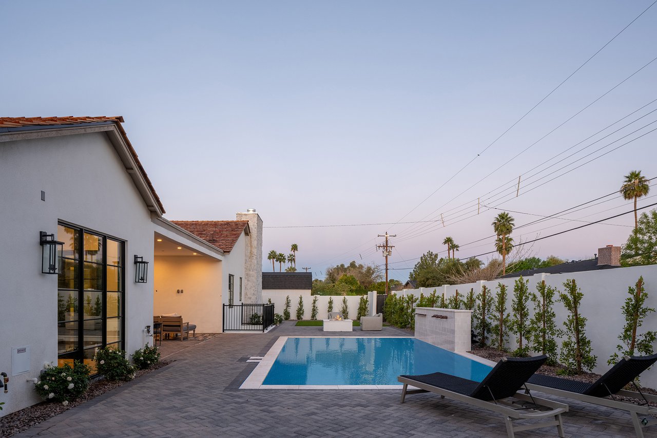 6312 E CALLE DEL PAISANO