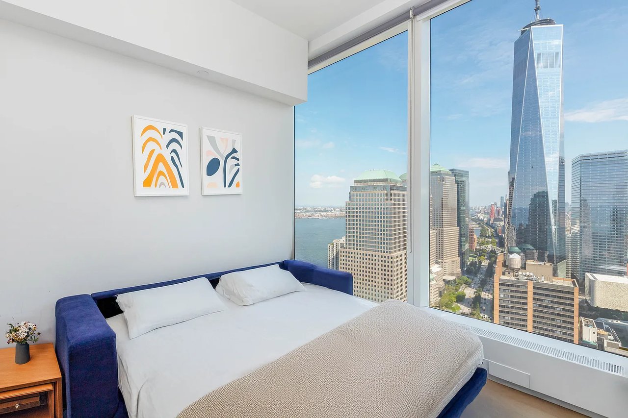 50 W St #42D