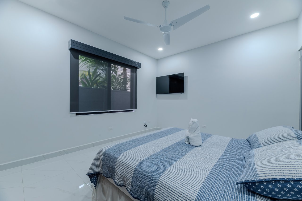 Modern 3-Bed, 3-Bath Home with Pool in Uvita – Walk to Town | Jardines del Sol