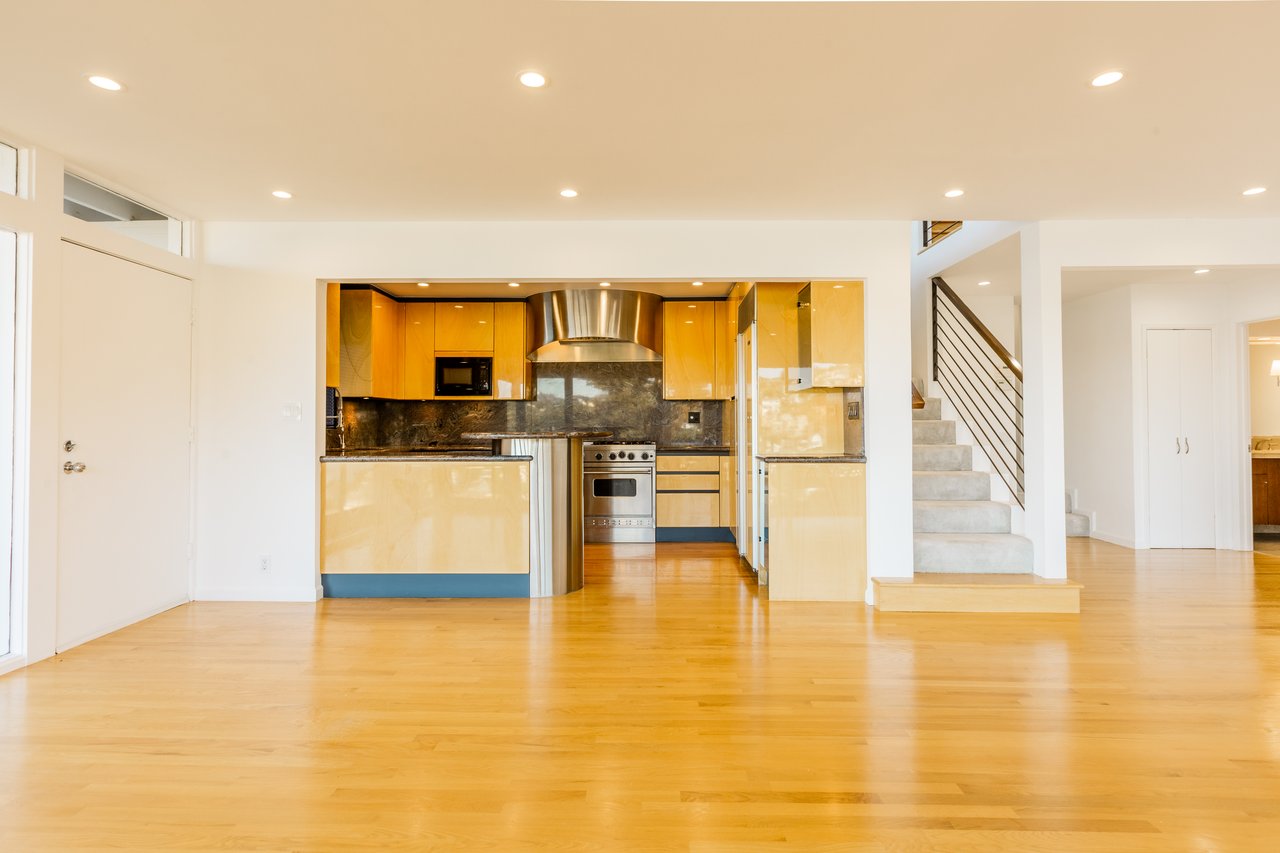 109 Marion Ave