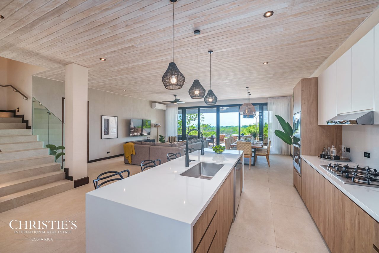 Modern Luxury Villa with Panoramic Ocean Views in Tamarindo - Villa Brisas del Mar
