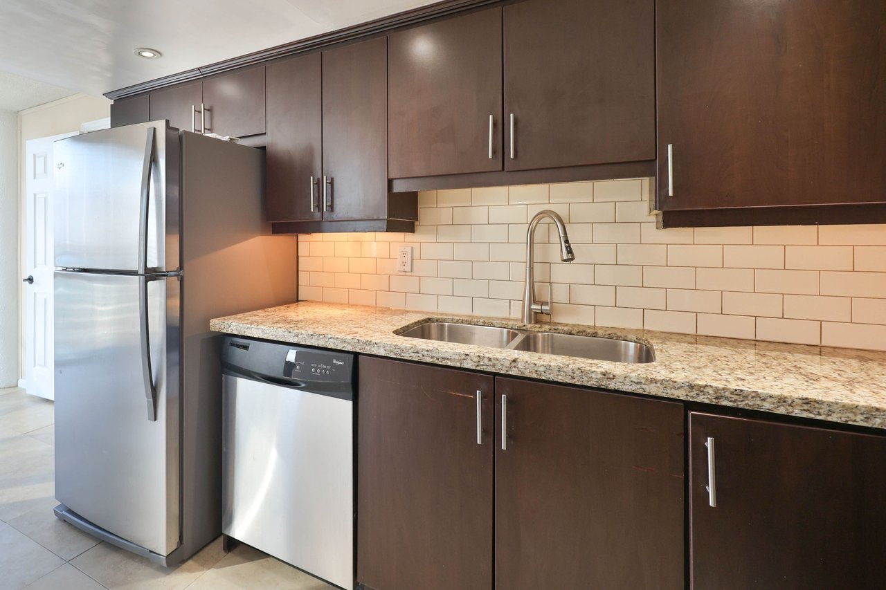 2109-350 Webb Drive, Mississauga