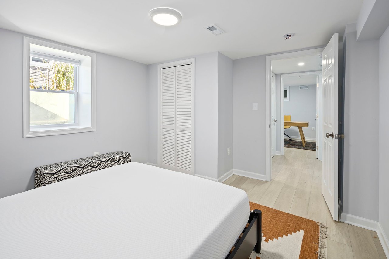 1501 Hamilton St NW
