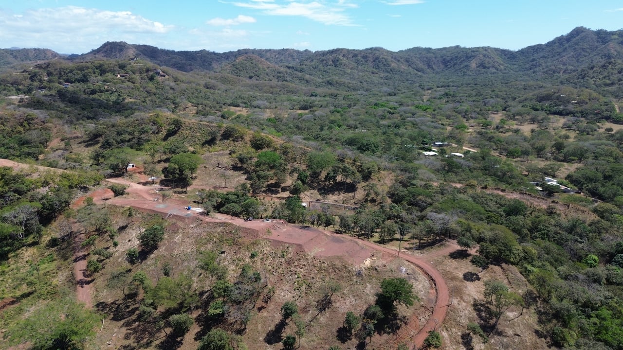 La Flora – An Exclusive Collection of 13 Estate Homesites - Huacas 