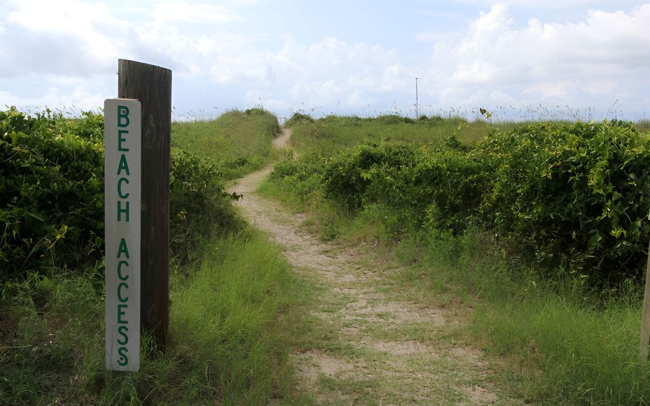 Lowcountry Living – Charleston’s Beaches