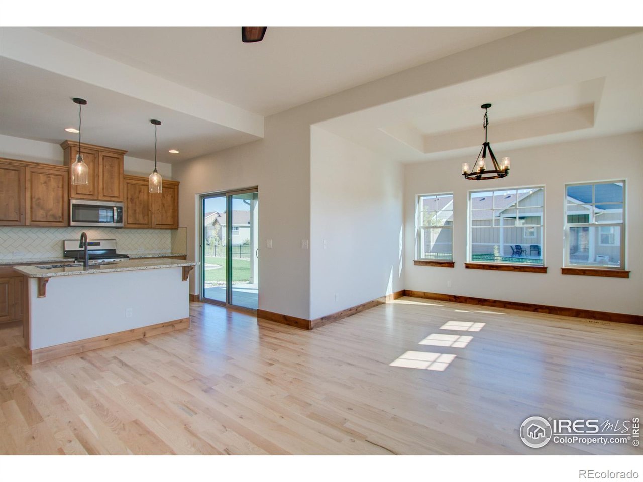 3571 Saguaro Dr
