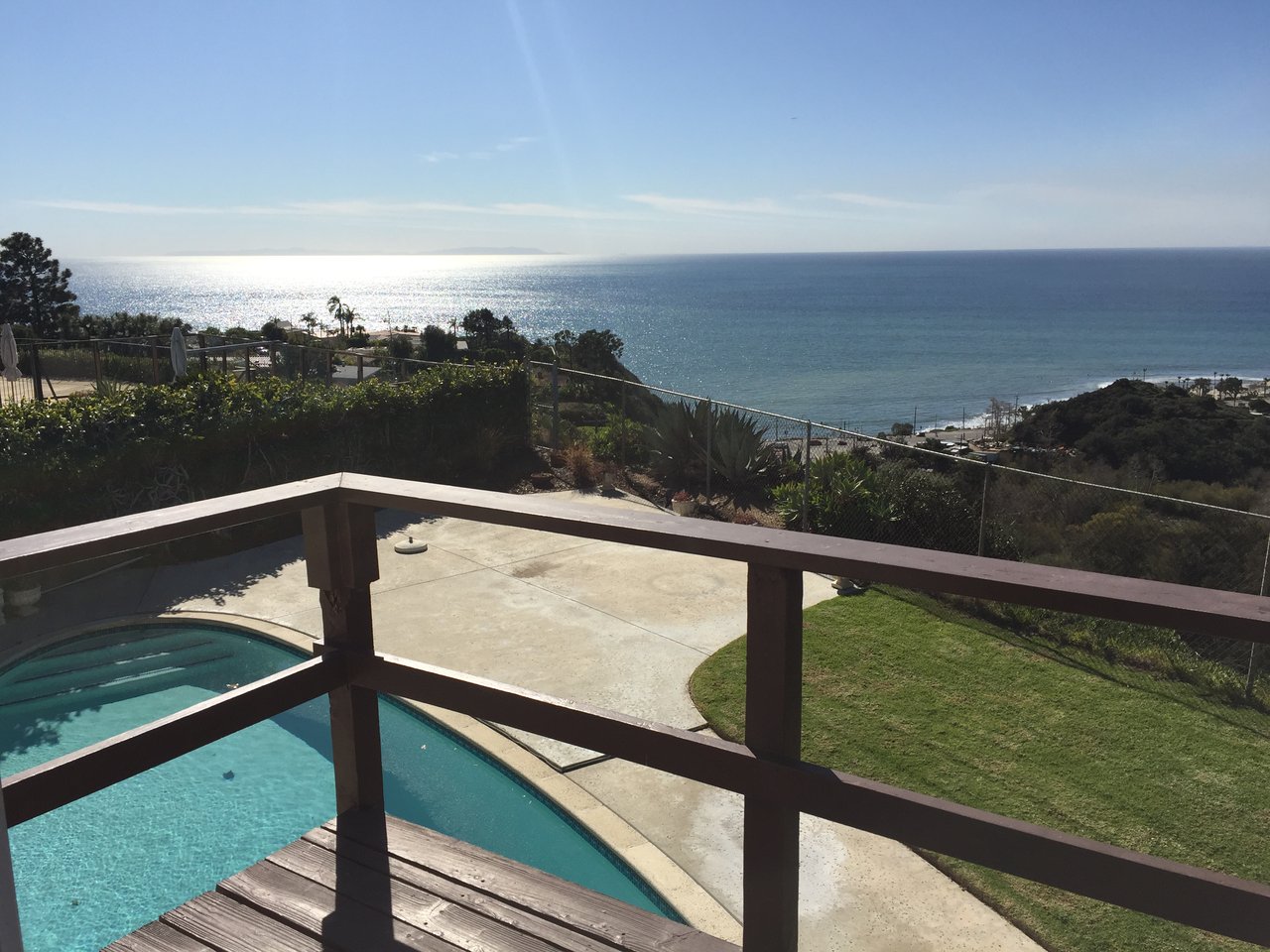 18460 Clifftop Way