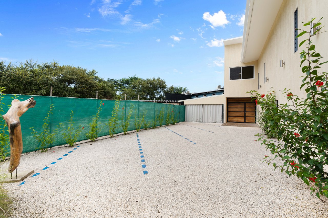 Pierre & Colors | Prime Corner Lot | Turnkey Income Property