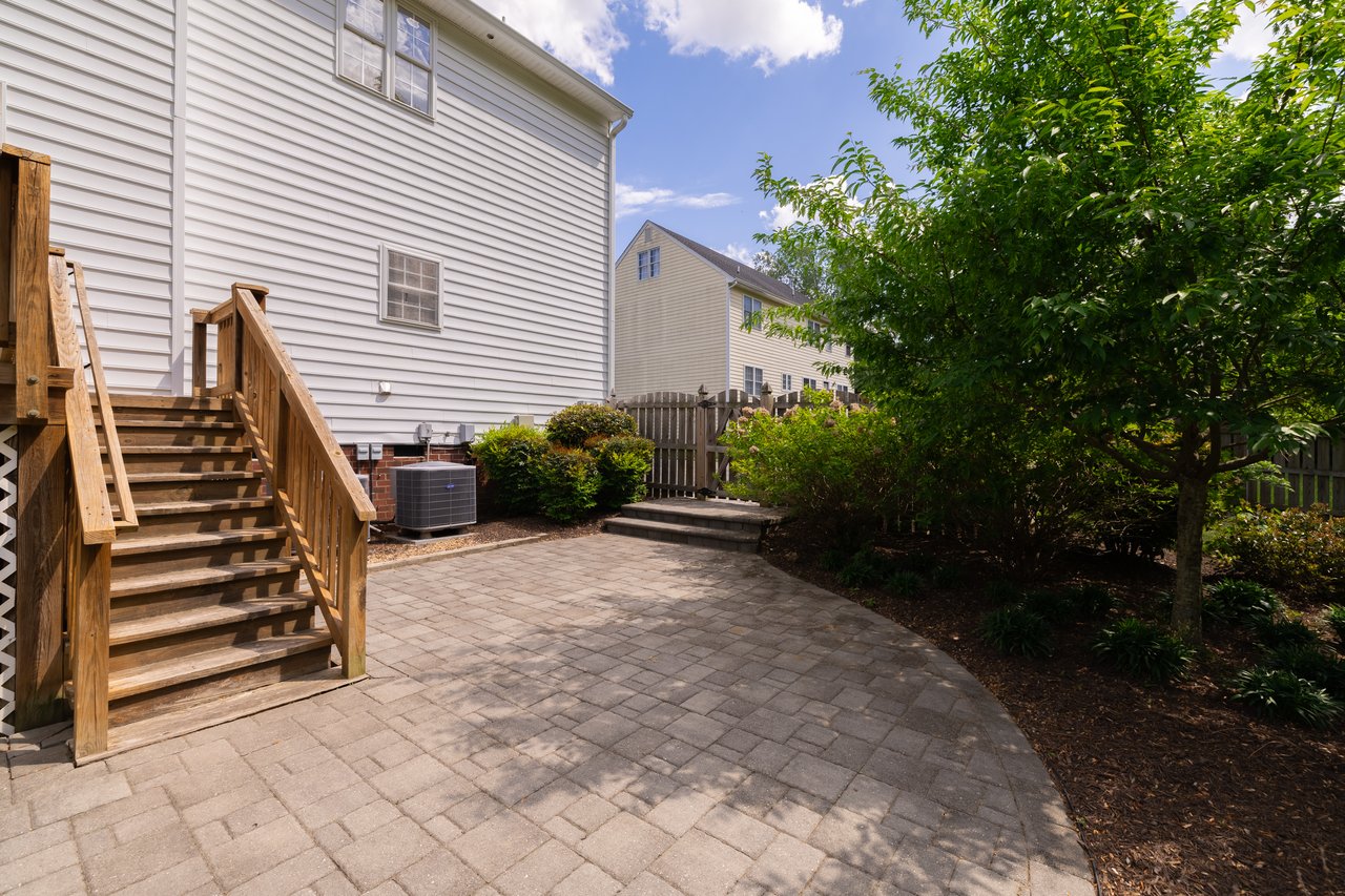 6229 Ginda Terrace