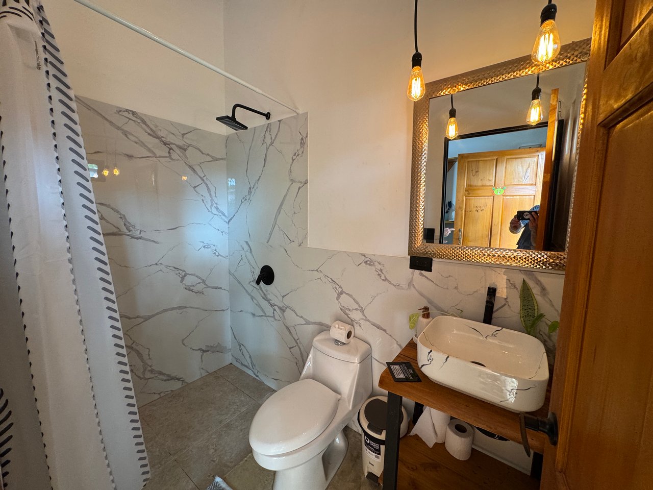 0.11 ACRES – 5 Cabinas Plus Room To Add More In Heart Of Uvita, Walk To Everything!!!!