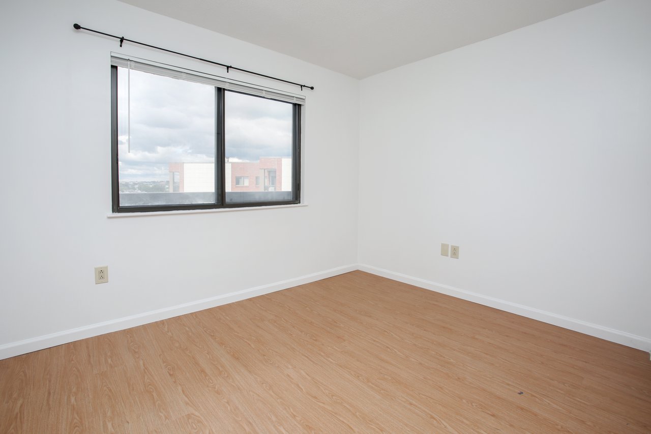 90 Quincy Shore Drive Unit: 812