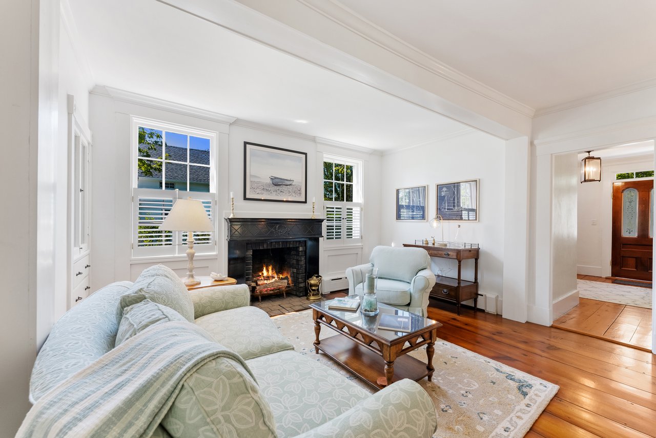 54 Cooke St