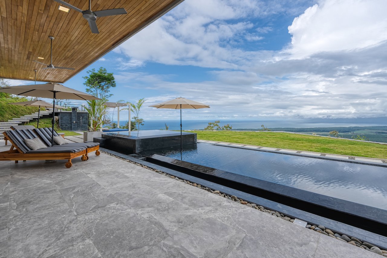 Private Rainforest View Luxury Estate, Dominical, Puntarenas