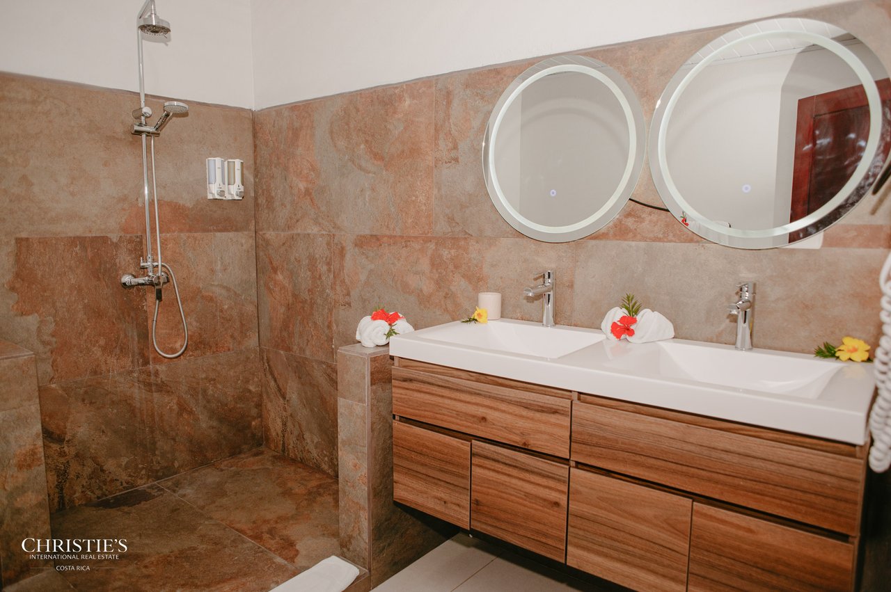 Vistas Las Islas Hotel - The Crown Jewel Overlooking Isla Tortuga and Playa Organos