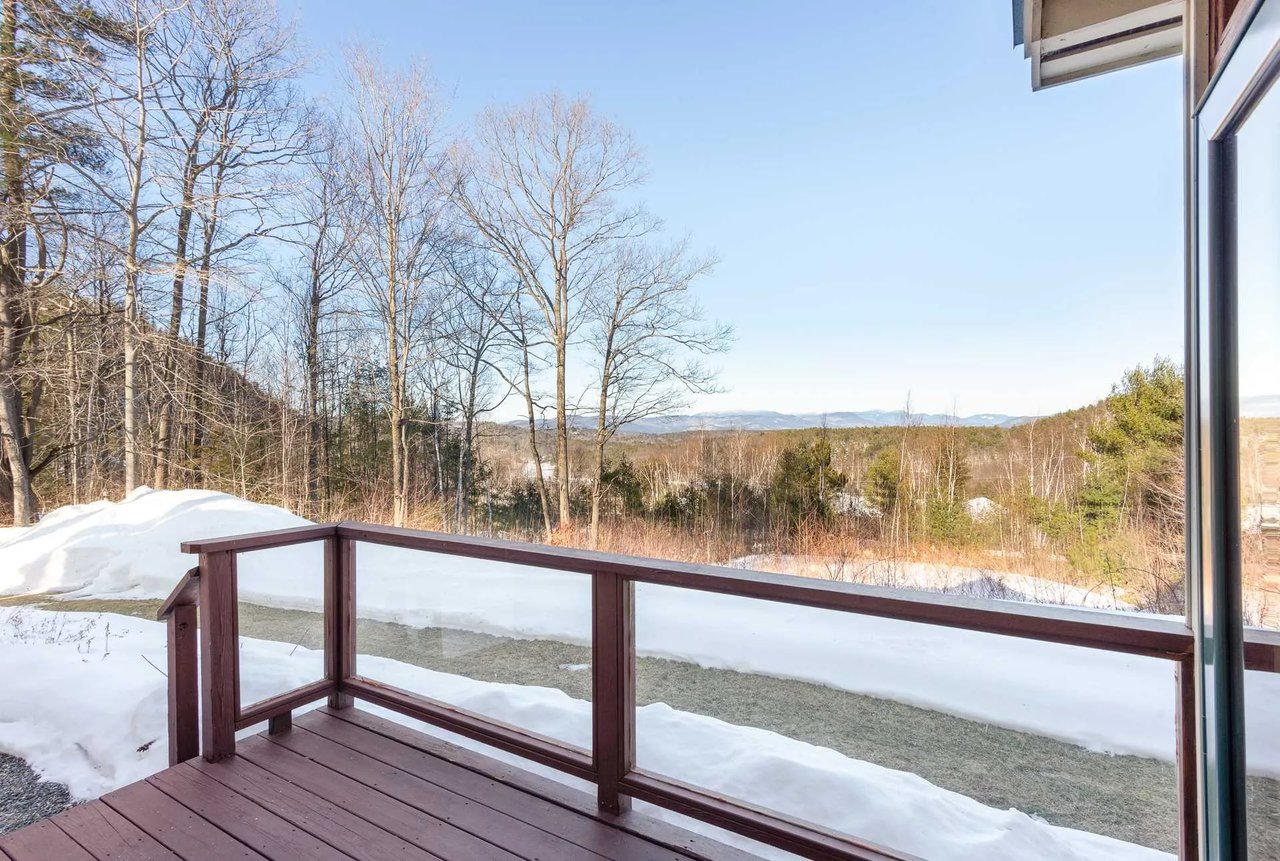83 Mountain Vista Dr