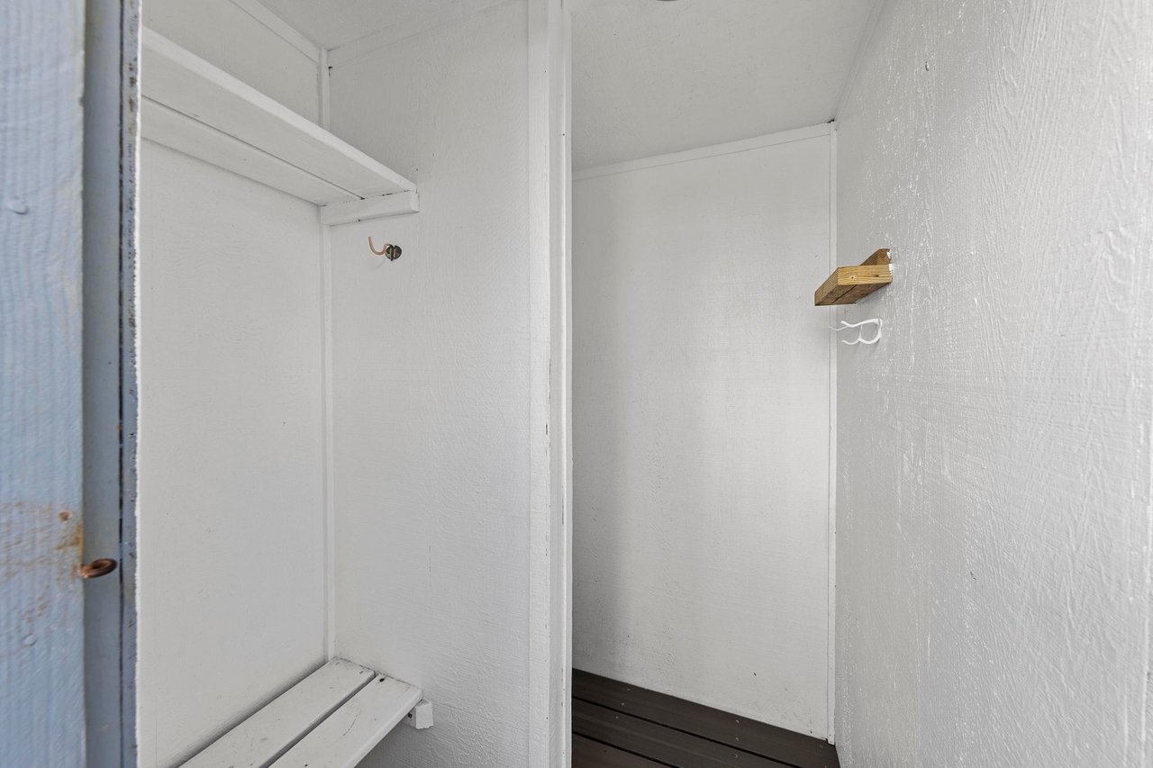 229 Merivale Ave. (1st and 2nd floor), Beach Haven