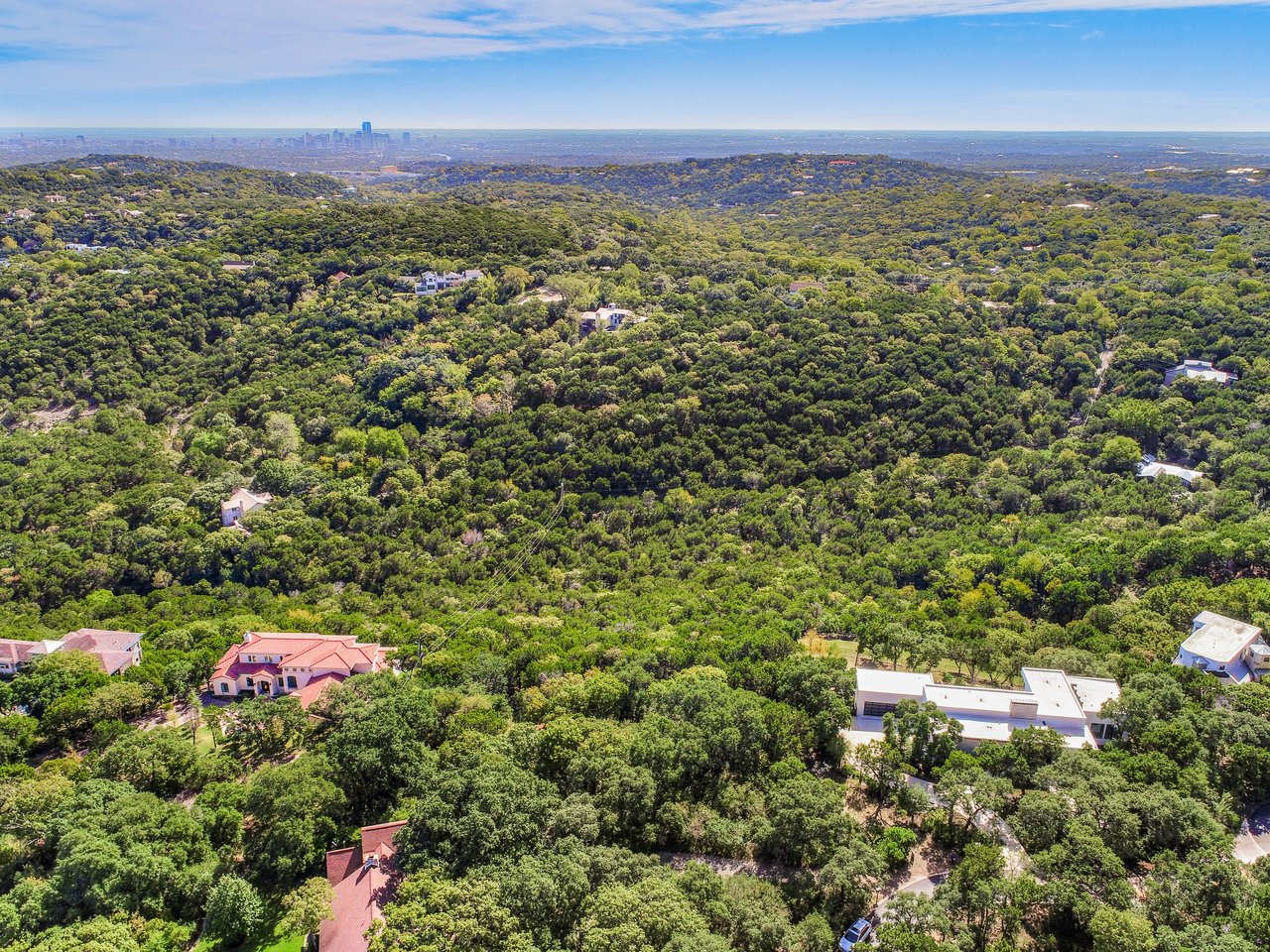 Modern Masterpiece in West Lake Hills