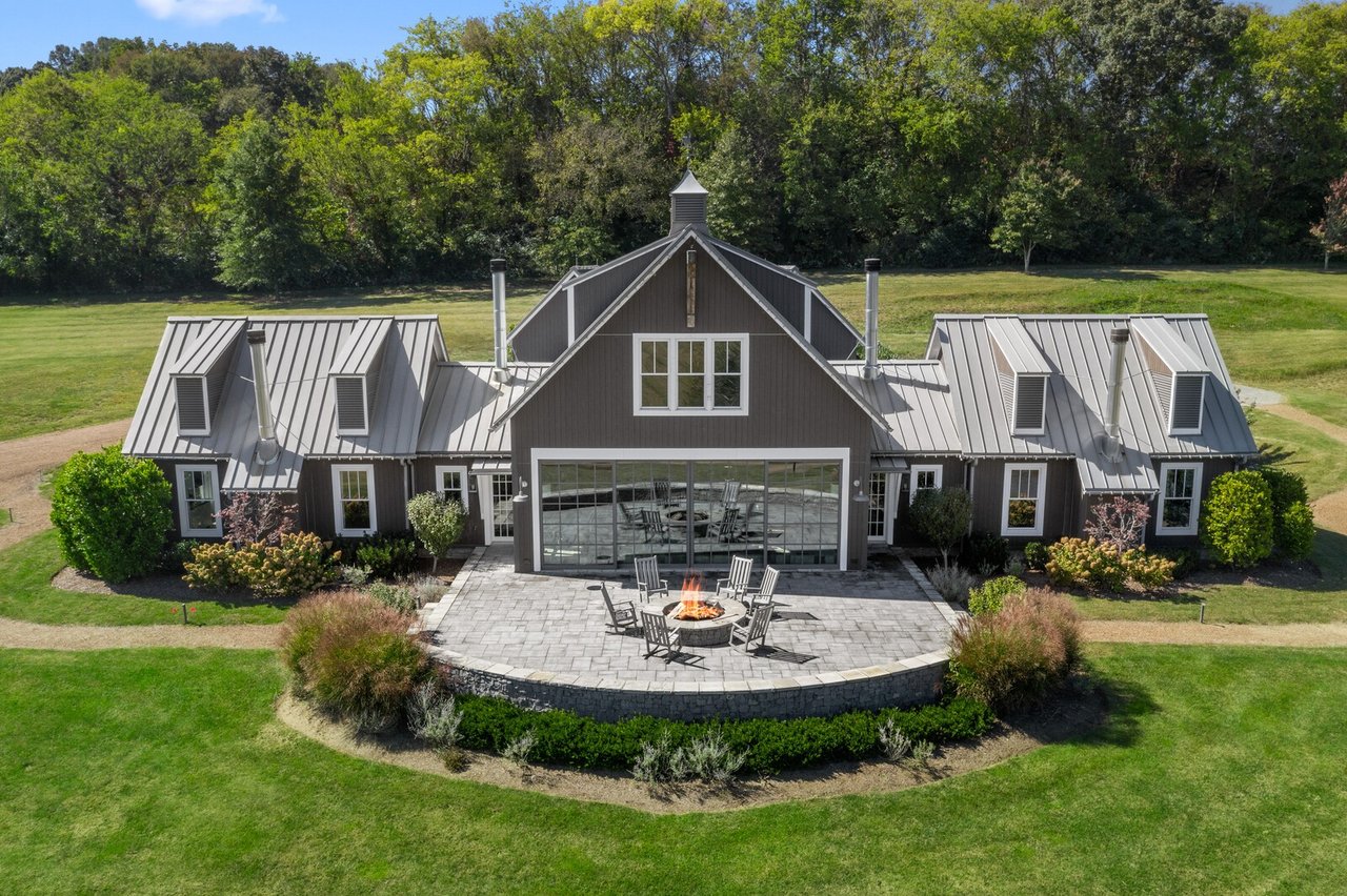 3377 Bailey Rd