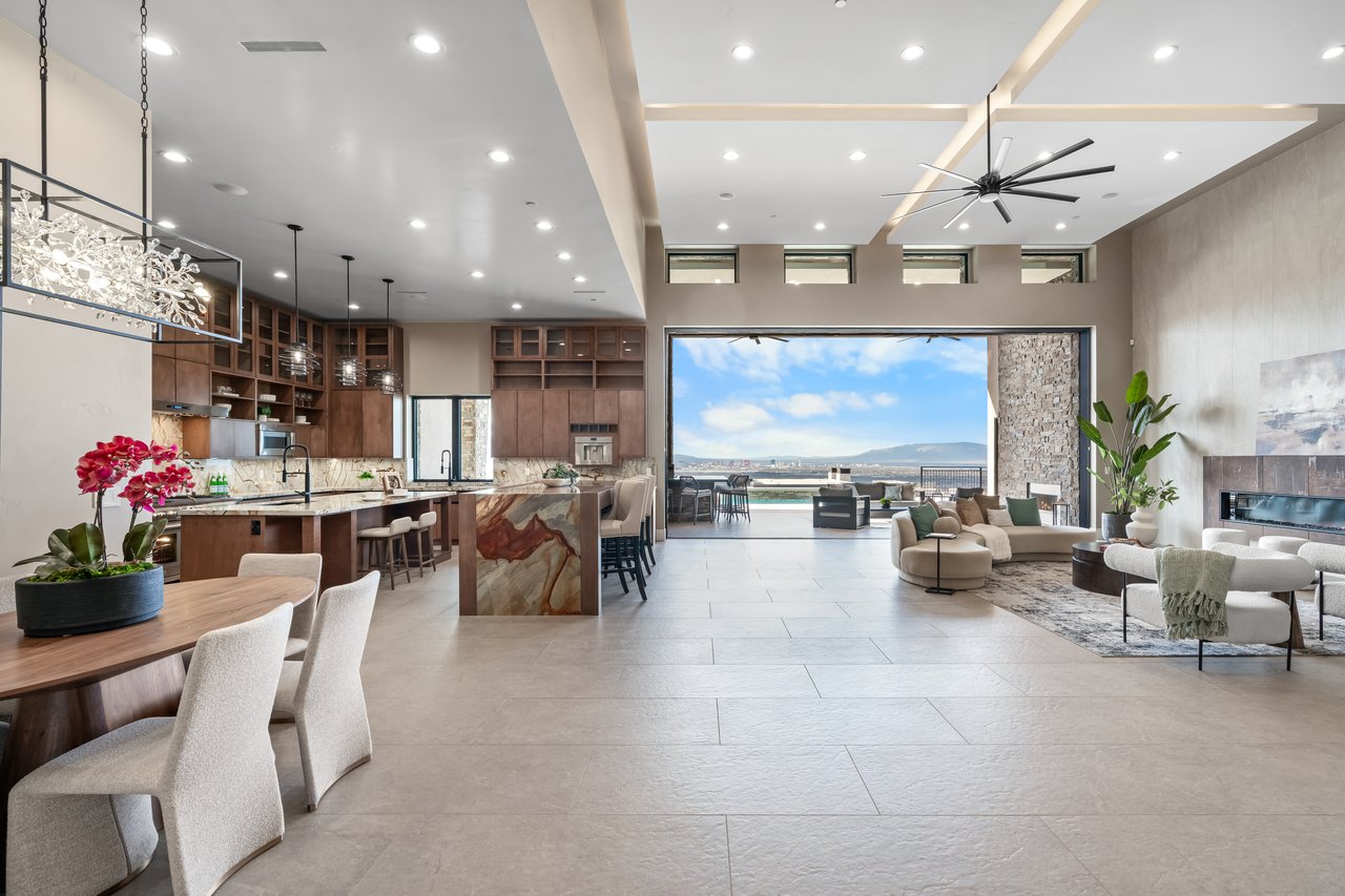 9 Stonecutter Court