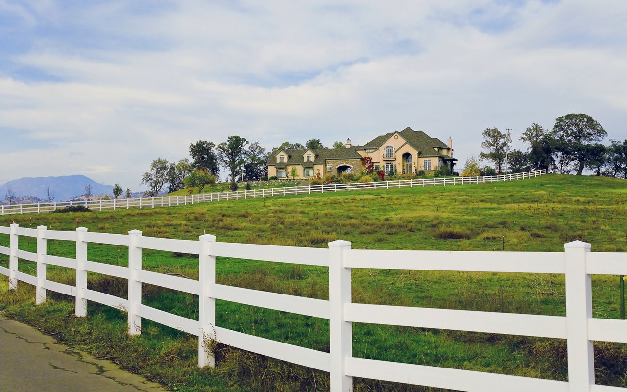 College Grove