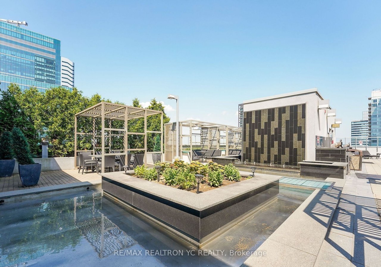 A GEM IN THE HEART OF DOWNTOWN 