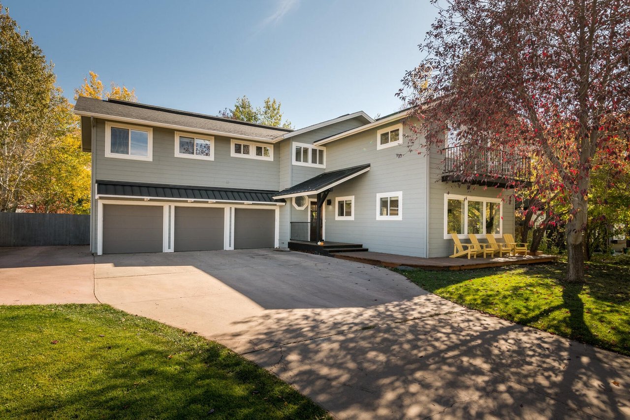 940 Buckhorn Dr