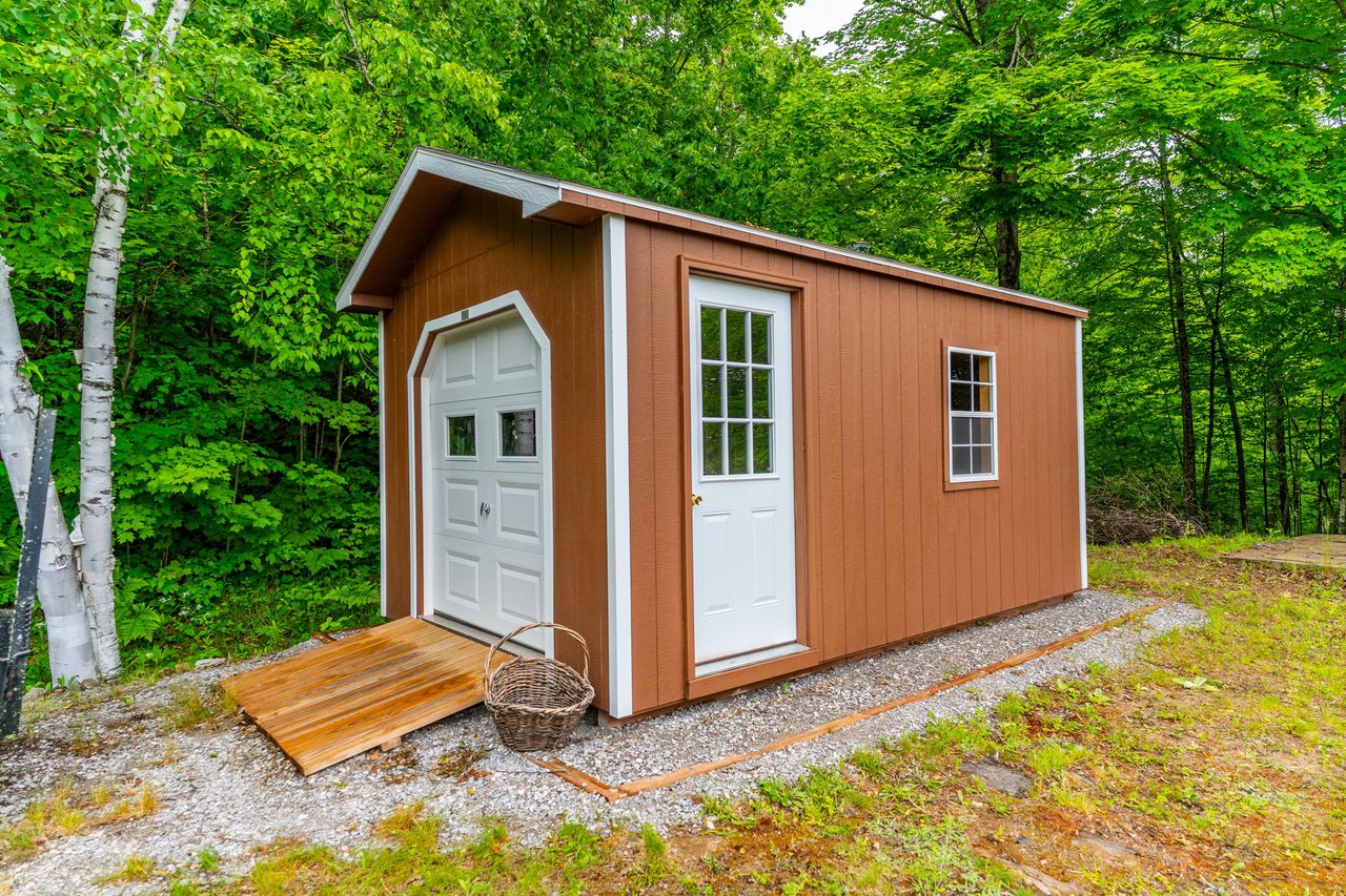 1601 CLAUDE BROWN ROAD
