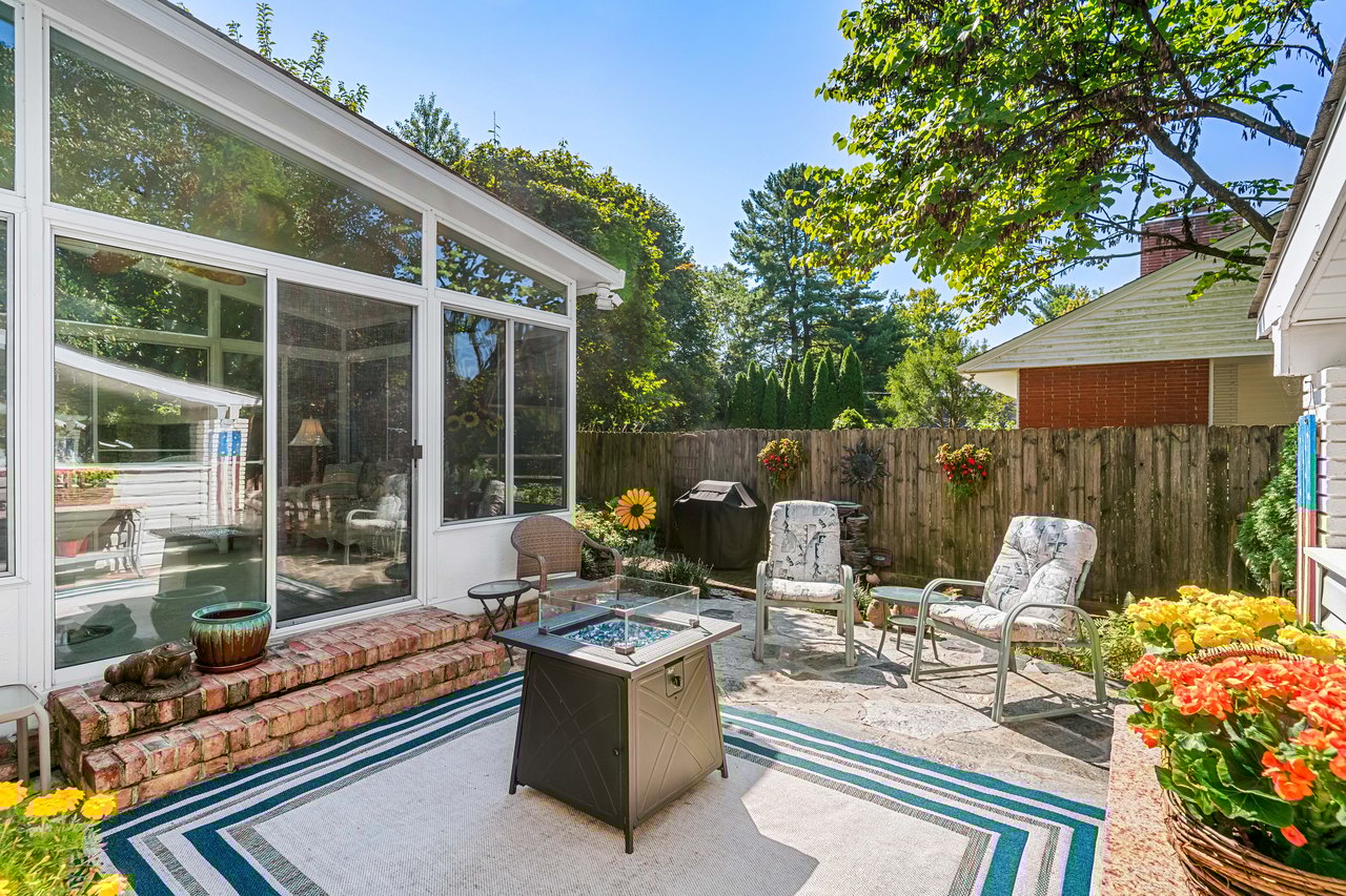 7505 Far Hills Drive