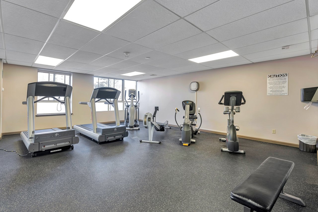 1485 Lakeshore Rd E 511