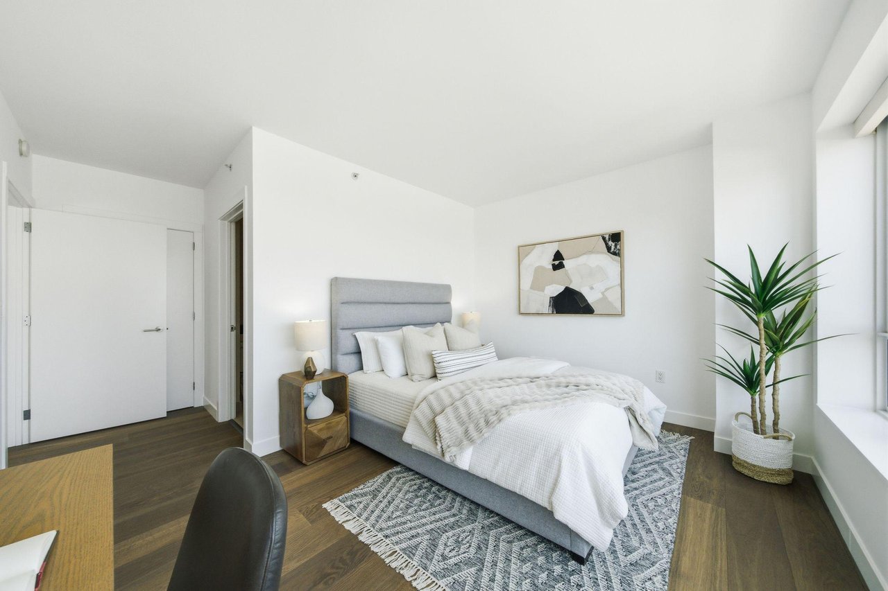 1160 Mission Street # 907