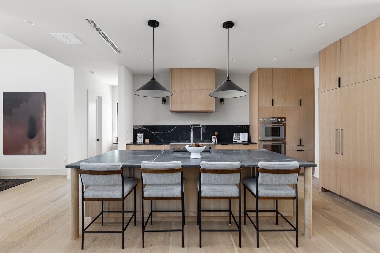 Forest Hills Residence