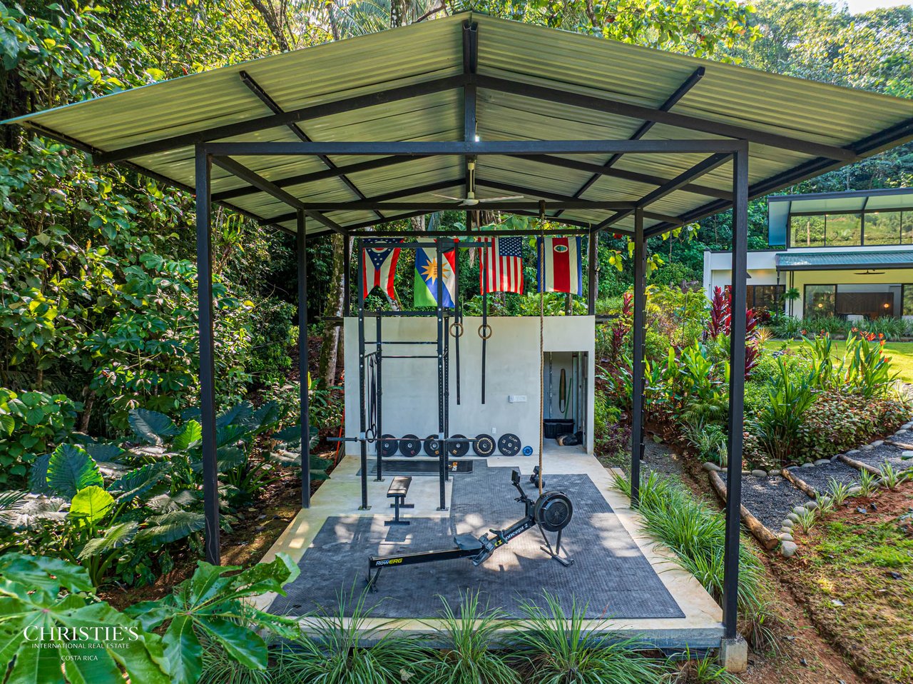 Contemporary Mountain View Villa – 10 Minutes to Playa Dominical